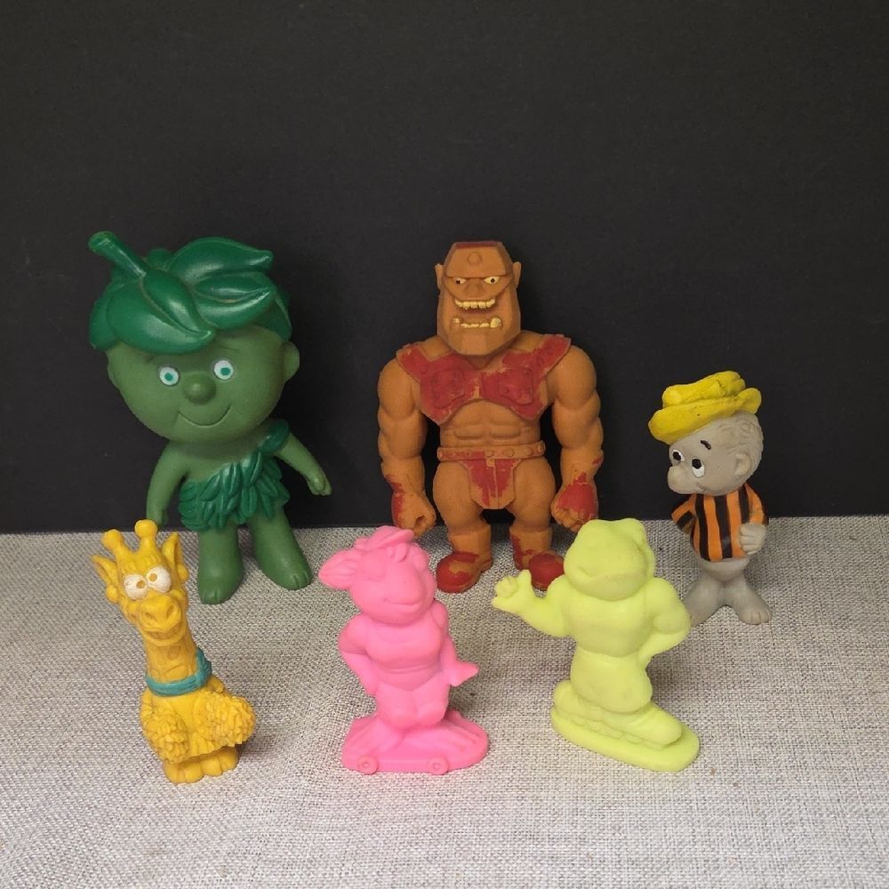 Rubber Toys... Sprout, Squish Monster, Pogo Possum, Animallink Giraffe,2 Tatoads